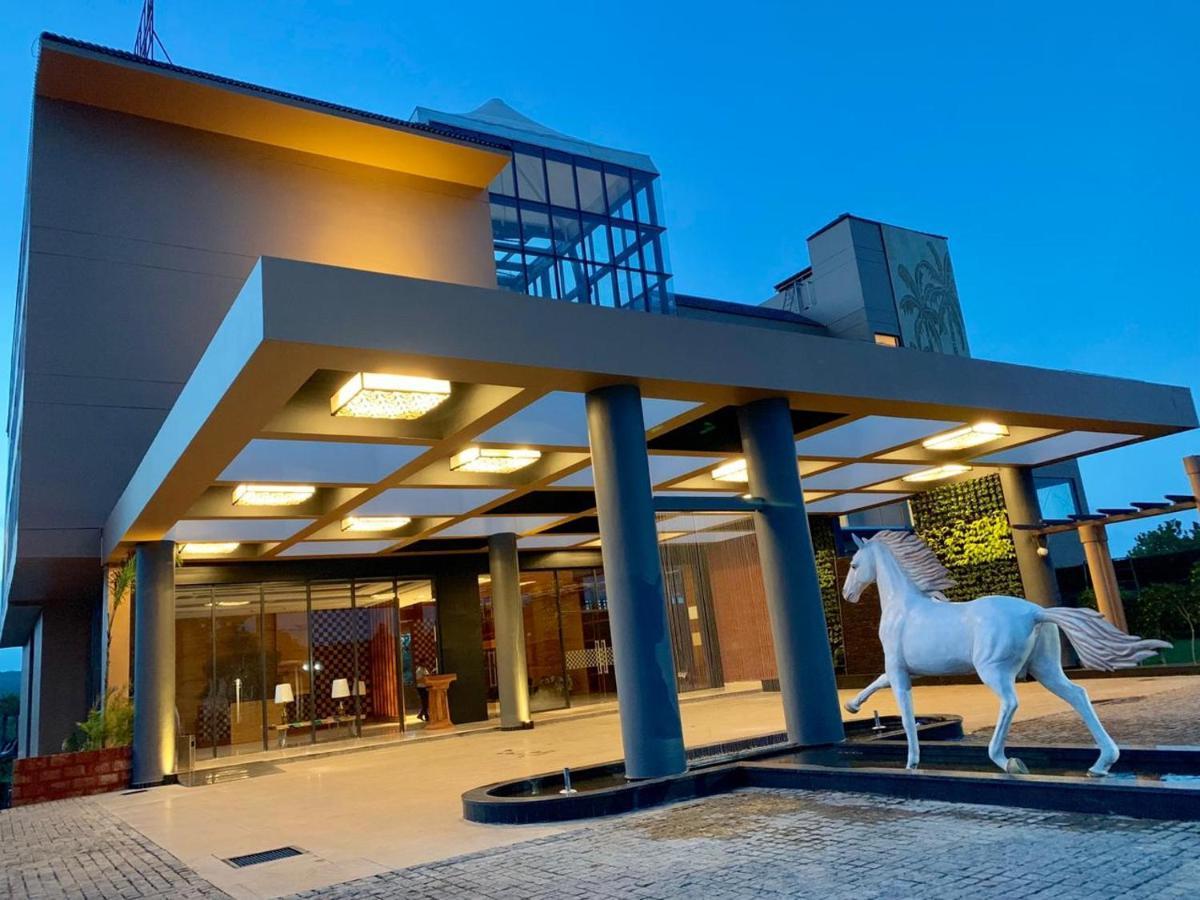 Regenta Resort Belagavi Eksteriør billede