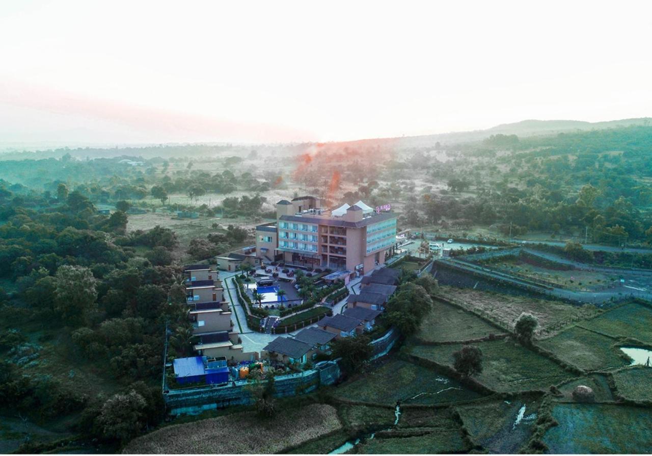 Regenta Resort Belagavi Eksteriør billede