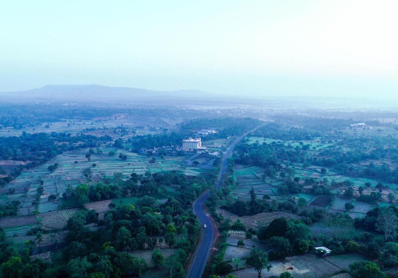 Regenta Resort Belagavi Eksteriør billede